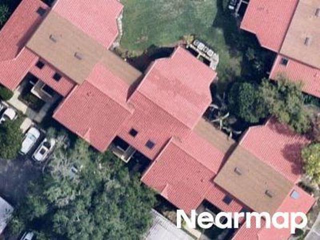 Condo for sale in Lake Pineloch Village, Orlando
