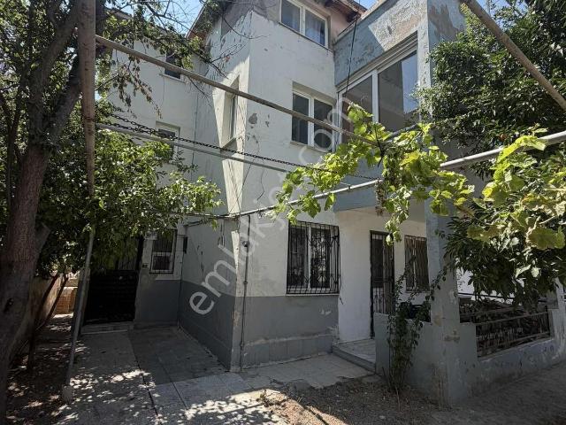 Urla, İzmir içerisinde satılık Bina