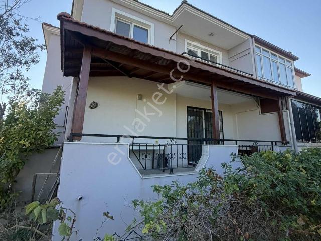 Rüstem Mahallesi, Urla içerisinde kiralık Villa