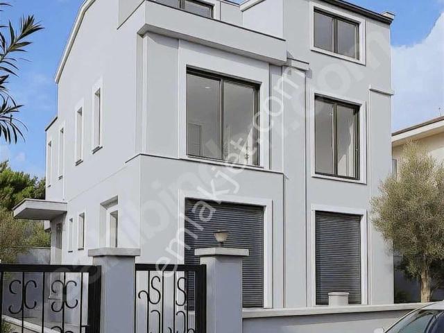Urla, İzmir içerisinde satılık Villa