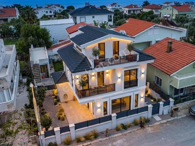 Urla, İzmir içerisinde satılık Villa