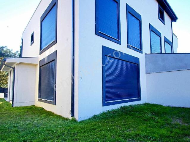 Urla, İzmir içerisinde satılık Villa