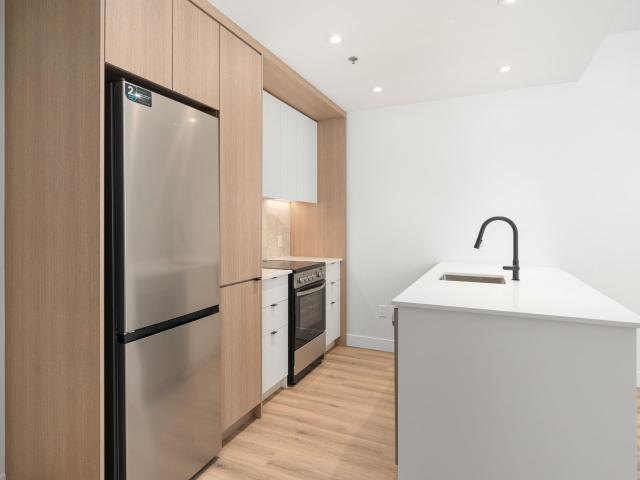 Apartment for rent in Saint-Laurent, Montréal