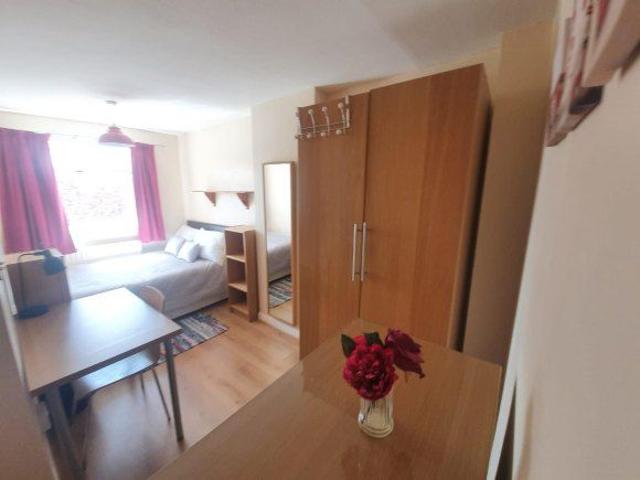 Room for rent in Worcestershire