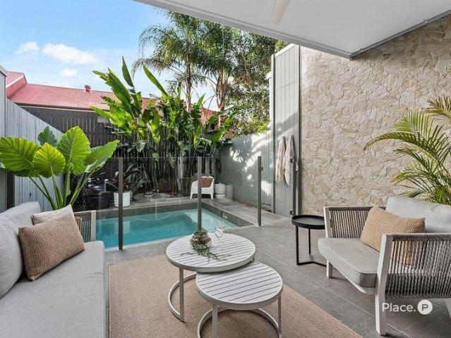 Townhouse for sale in Hawthorne, Greater Brisbane