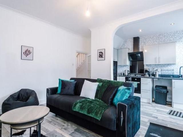 House for rent in Georgia, Greater Manchester
