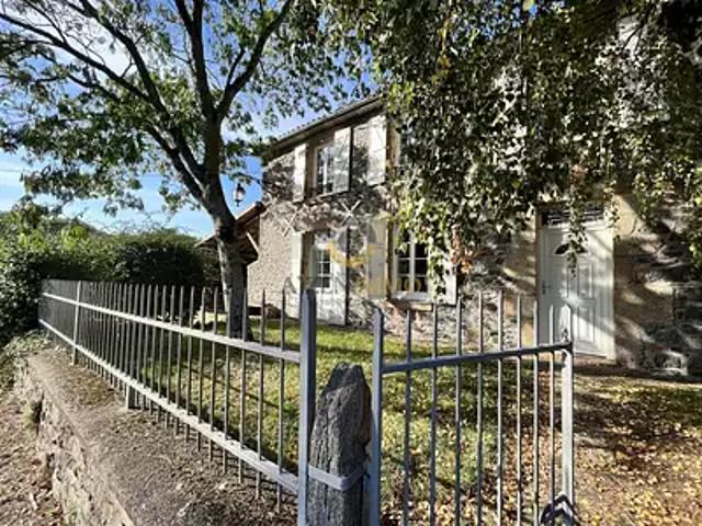 Maison vente à Bressuire, Le Breuil-bernard
