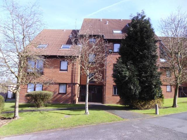 Apartment for rent in Dixons Green, West Midlands