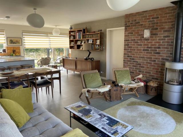 Room for rent in Fulshaw Park, Wilmslow