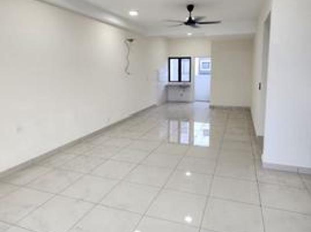 Townhouse for rent in Tanjong Sepat, Selangor