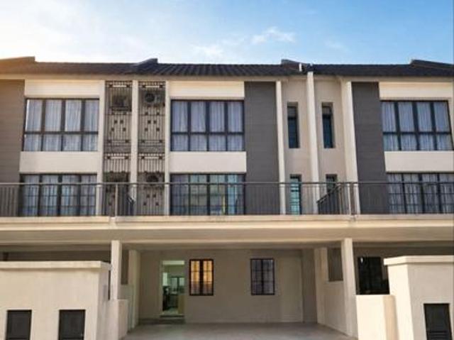 Townhouse for rent in Tanjong Sepat, Selangor