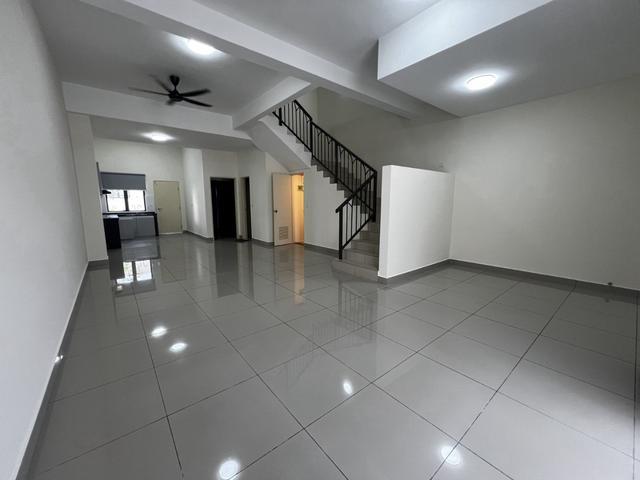Terraced House for rent in Tanjong Sepat, Selangor