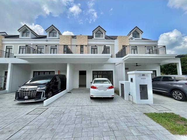 Terraced House for sale in Tanjong Sepat, Selangor