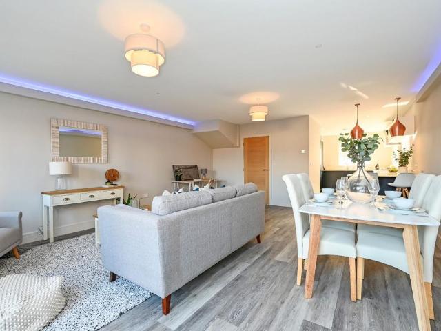 Townhouse for rent in Copnor, City Of Portsmouth