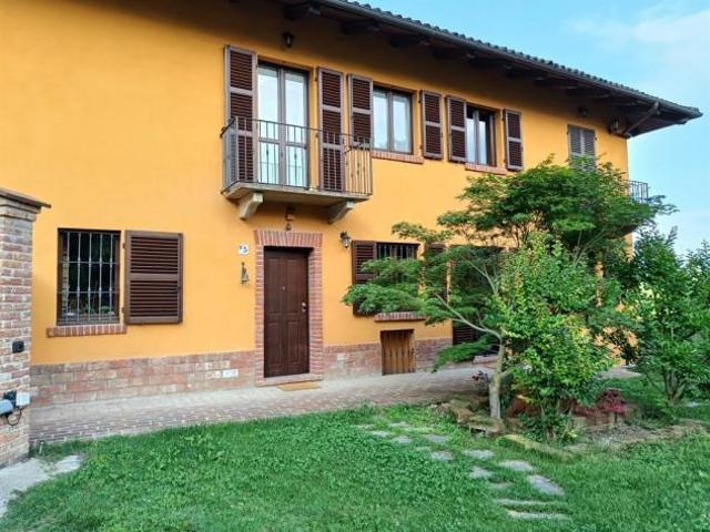 Villa Indipendente in vendita a Piemonte, Asti