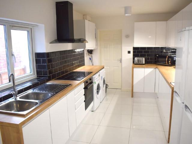 House for rent in Georgia, Greater Manchester