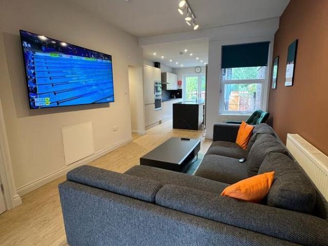 House for rent in Levenshulme, Manchester