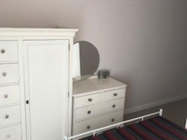 Apartment for rent in Marks Gate, Greater London