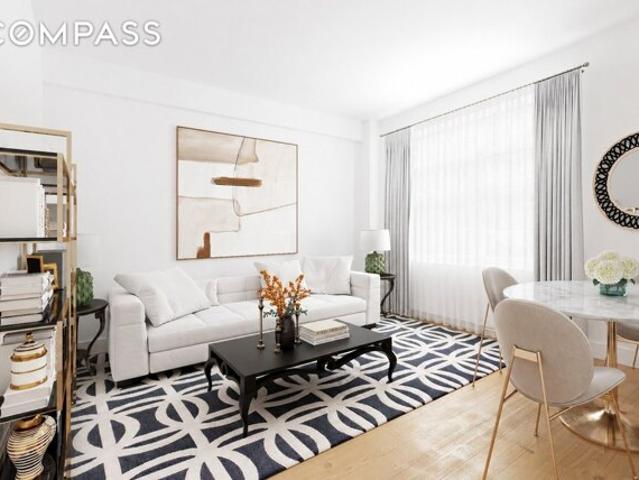 Condo for sale in Arverne, New York