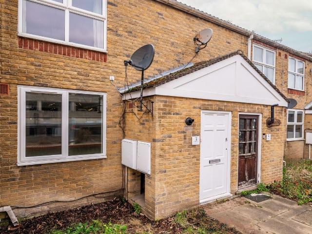 House for rent in Callis Yard, Greater London