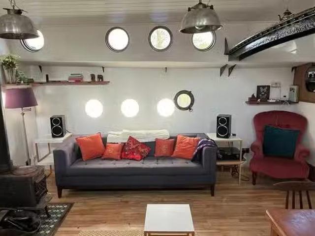 Apartment for rent in Bray