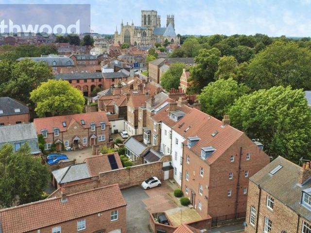 Apartment for rent in The Groves, York