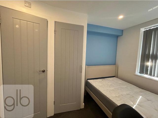 Room for rent in West Midlands