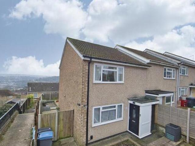 House for sale in River, Ash