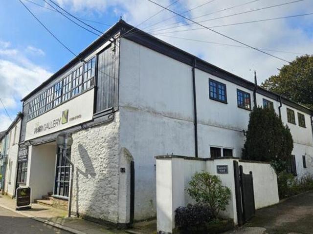 House for sale in Lostwithiel, Cornwall