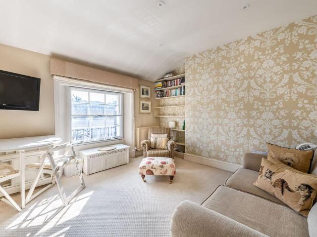 House for rent in Kensal Town, Bayswater