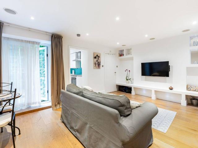 Studio for rent in Kensal Town, Bayswater