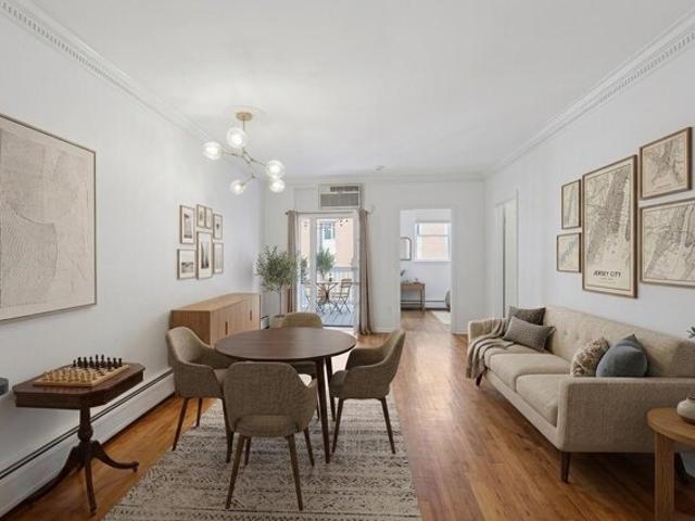 Condo for sale in Communipaw, Jersey City