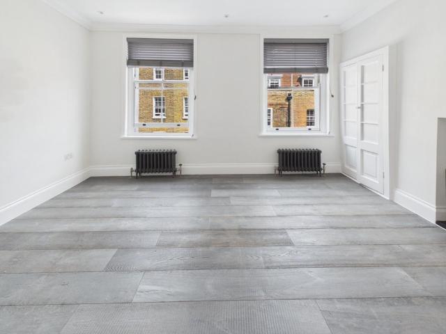 House for rent in Seven Dials, Bloomsbury