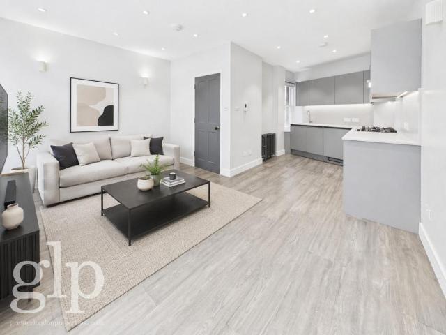 House for rent in Seven Dials, Bloomsbury