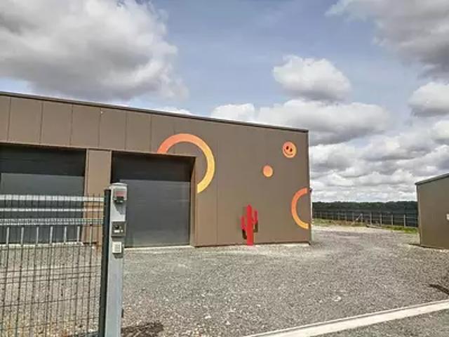 Garage location à Le Bourg, Monnaie