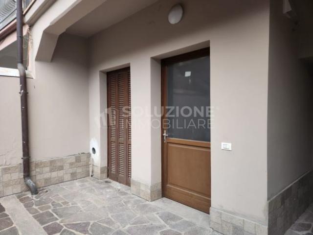 Monolocale in vendita a Gazzaniga, Bergamo