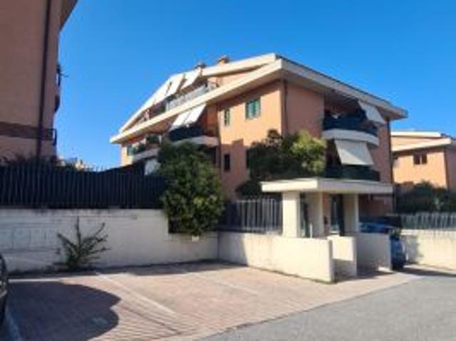 Monolocale in affitto a Centroni, Roma Capitale