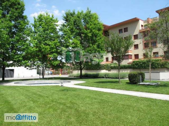 Appartamento in affitto a Municipio 9, Milano