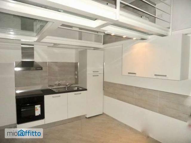 Appartamento in affitto a Municipio 9, Milano