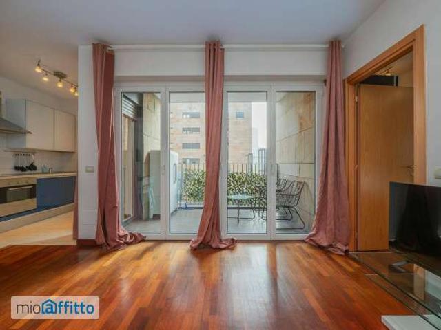 Appartamento in affitto a Municipio 9, Milano