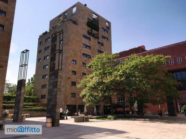 Appartamento in affitto a Municipio 9, Milano