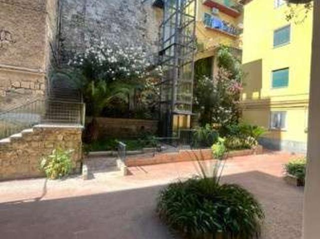 Appartamento in affitto a Municipalità 5, Campania