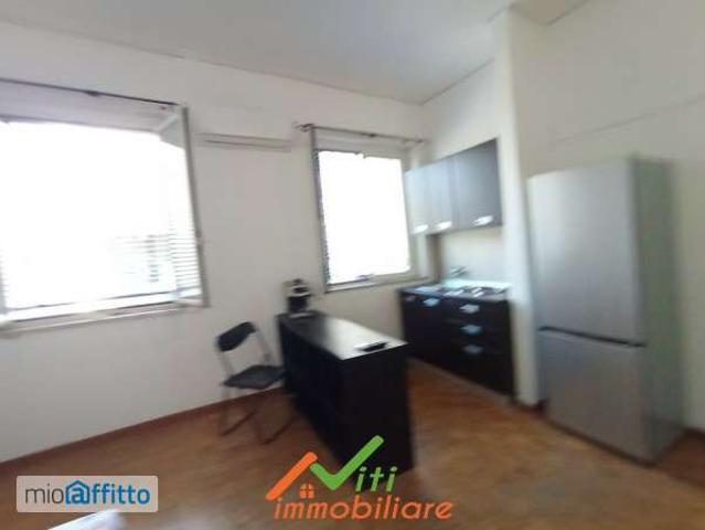 Appartamento in affitto a Municipalità 2, Campania