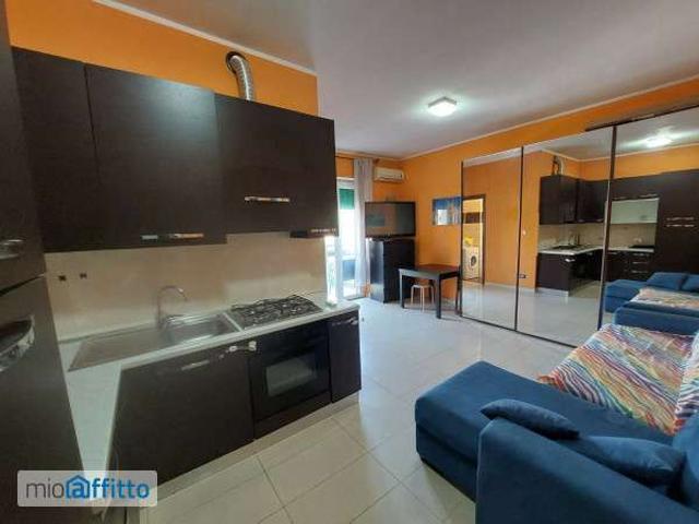 Appartamento in affitto a Municipio 6, Milano