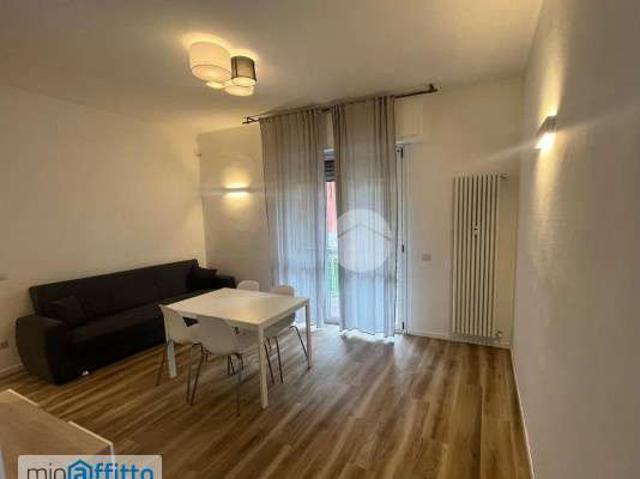 Appartamento in affitto a Municipio 6, Milano