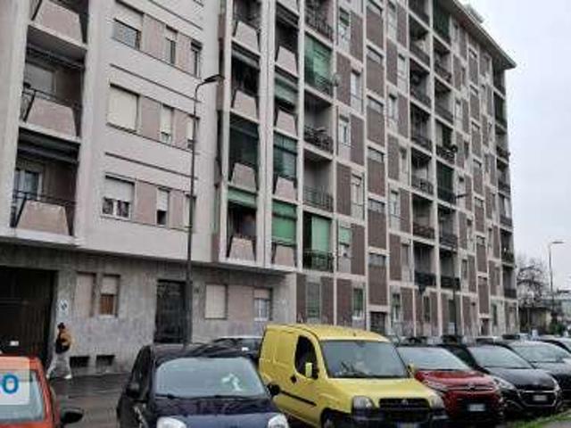 Appartamento in affitto a Municipio 6, Milano