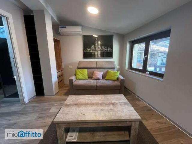 Appartamento in affitto a Comunità Alto Garda e Ledro, Arco