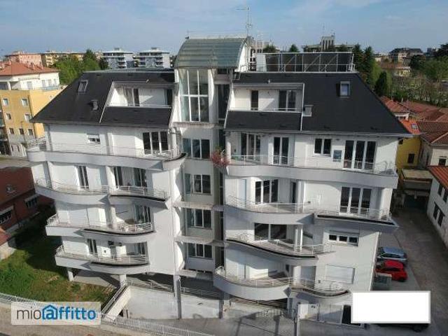 Appartamento in affitto a Santi Apostoli, Busto Arsizio
