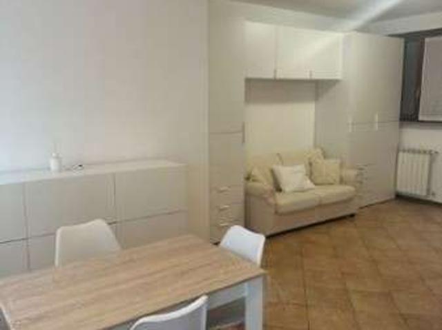 Appartamento in affitto a Malnate, Lombardia