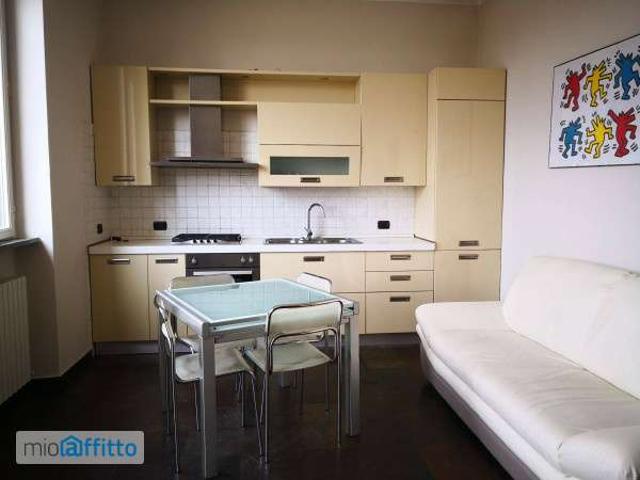 Appartamento in affitto a Lacchiarella, Lombardia